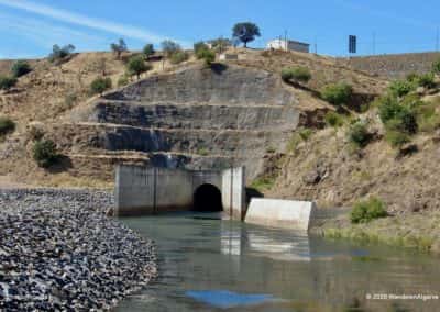De Stuw van Rivier de Odeleite op wandeling CTM PR4